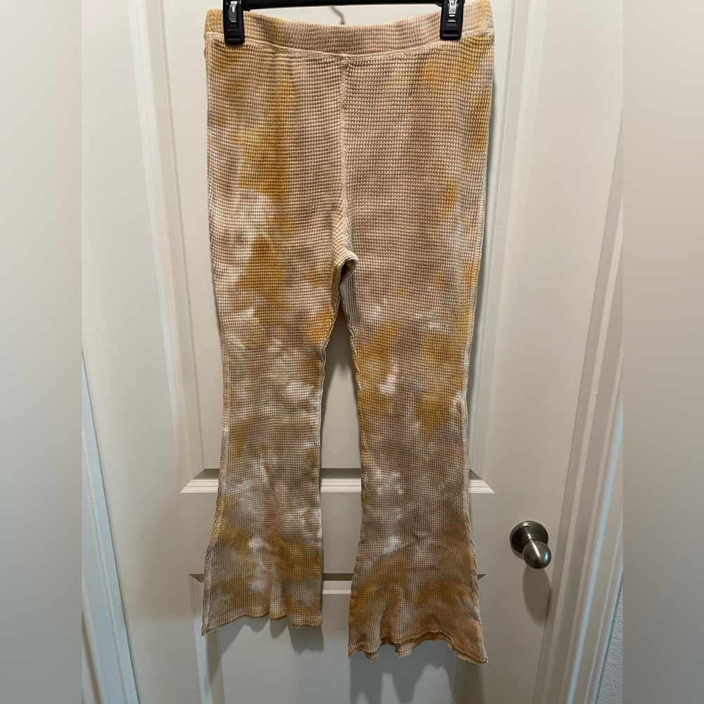 Wild fable flare comfy pants
Size large 
Super stretchy